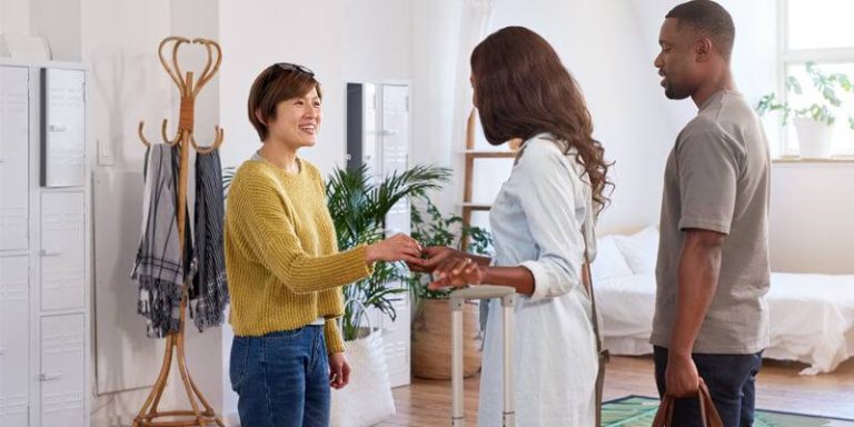 How To Be A Great Airbnb Host (1)