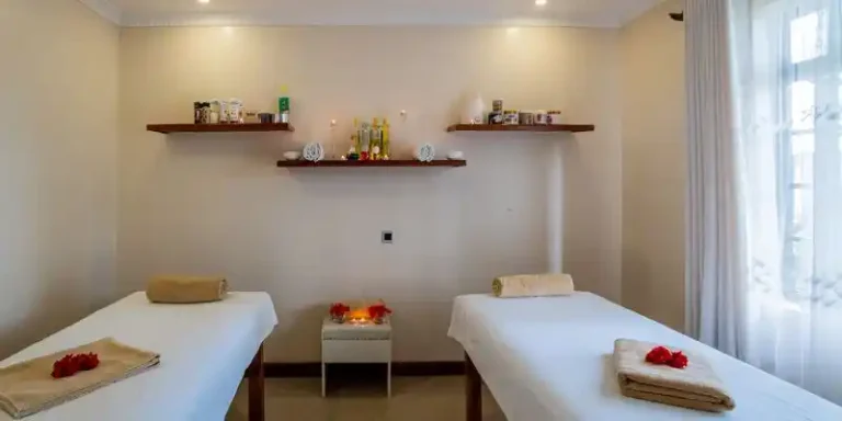The Oak Spa